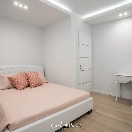 Pineapple Seaside * Zakynthos Town