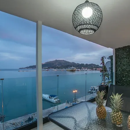 Pineapple Seaside Apartment *